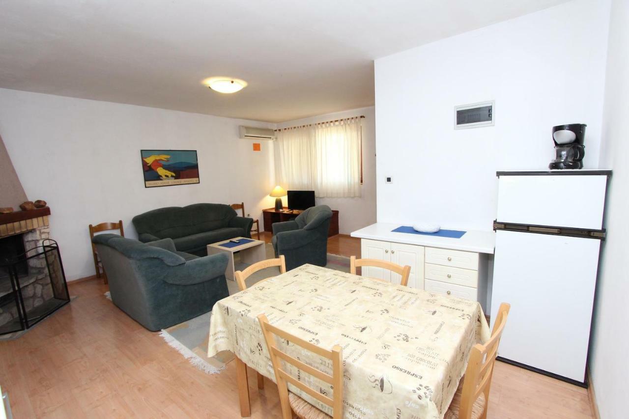 Apartments Lora Rovinj Ngoại thất bức ảnh